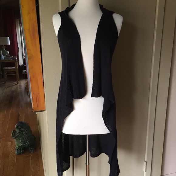 Knit Vest Wrap with Metal Pin - Picture 2 of 7